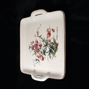 Villeroy & Boch Botanica 9" SQUARE HANDLED CAKE PLATE Lathyrus Tuberosus